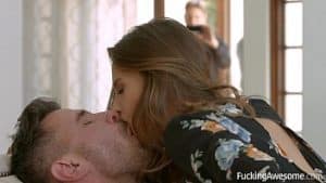 Il marito cerca di essere cuckold per la prima volta